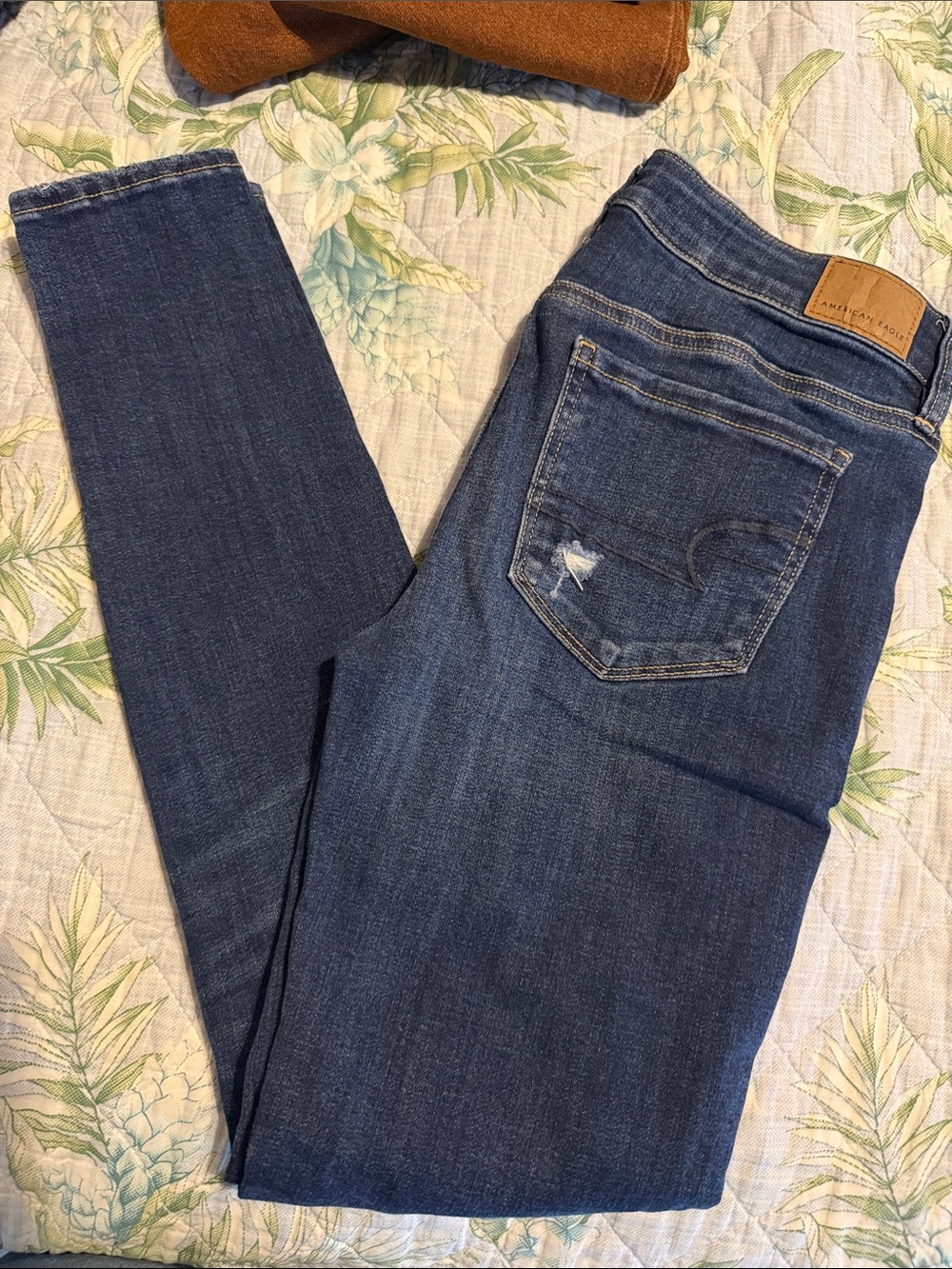 American Eagle Distressed Jeggings
